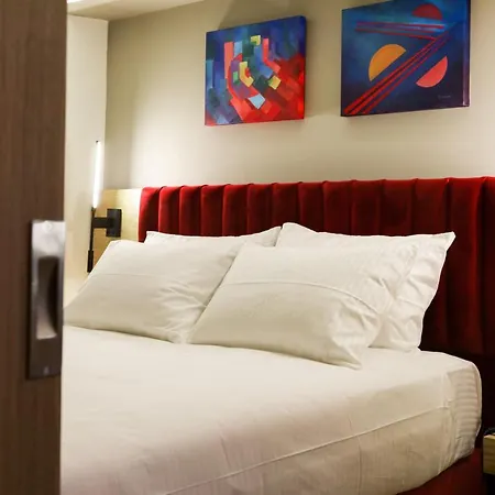 Urban Frame Acropolis 3* Atena